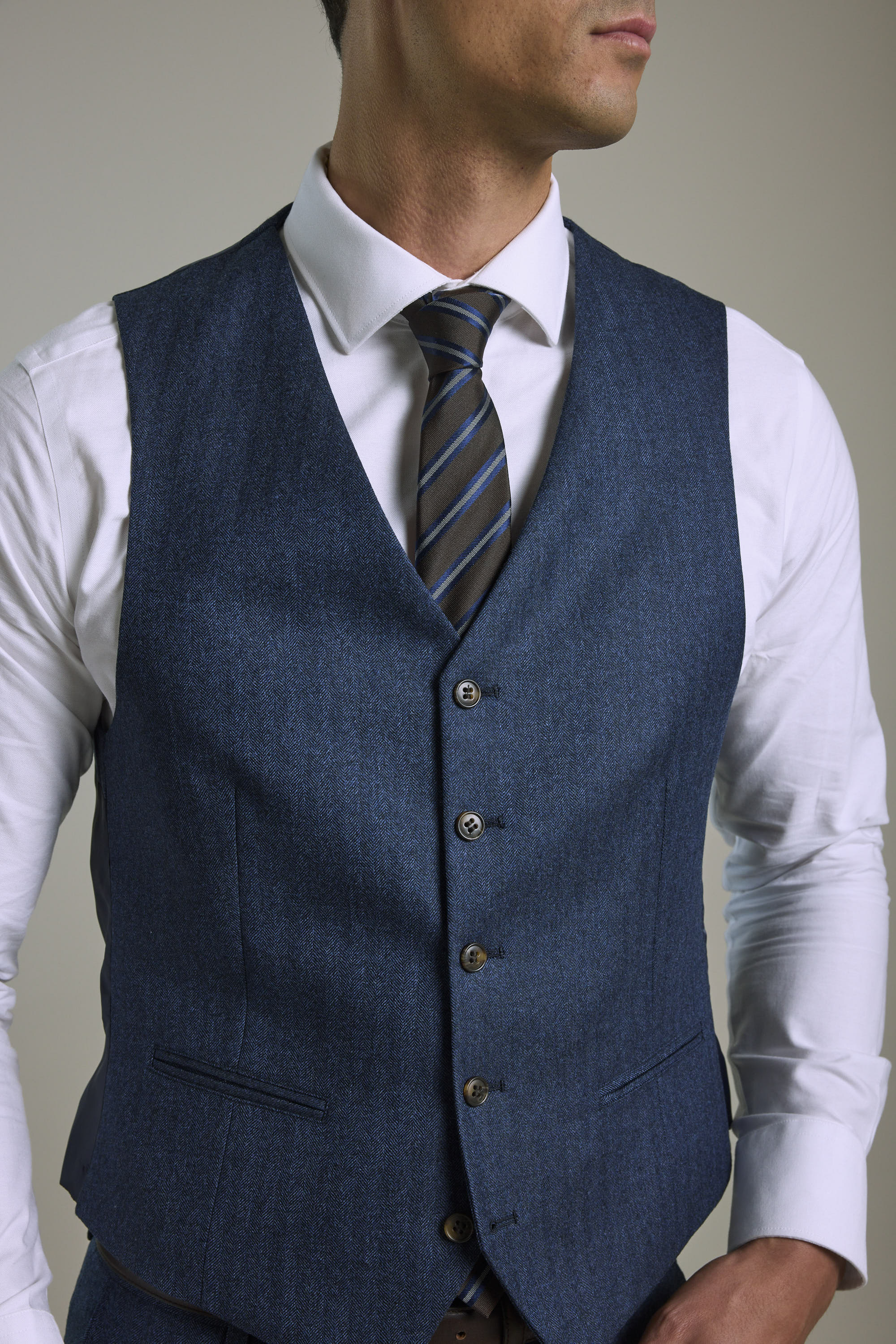 Hasting Herringbone Waistcoat - Image 3