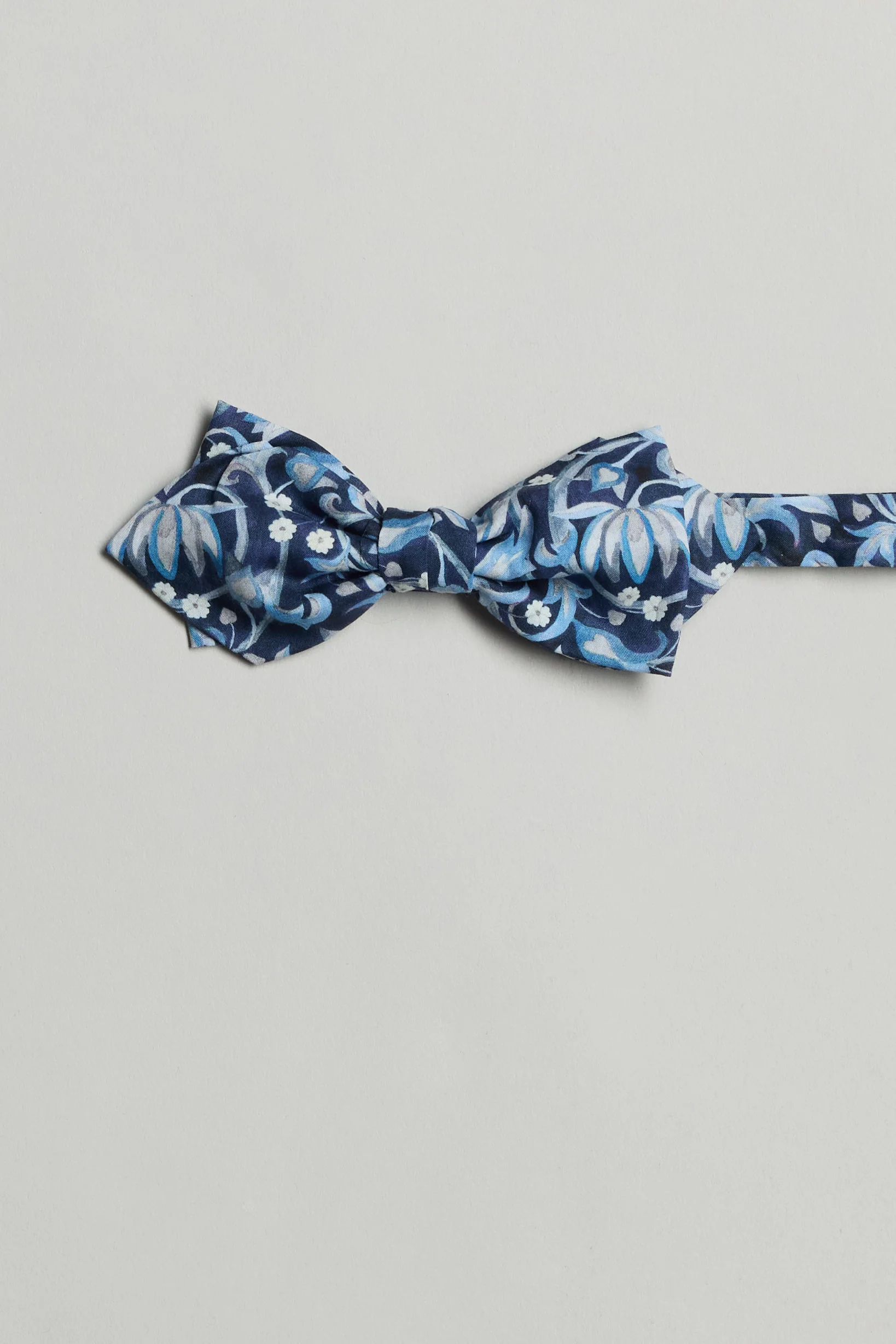 Liberty Garden Room Bow Tie