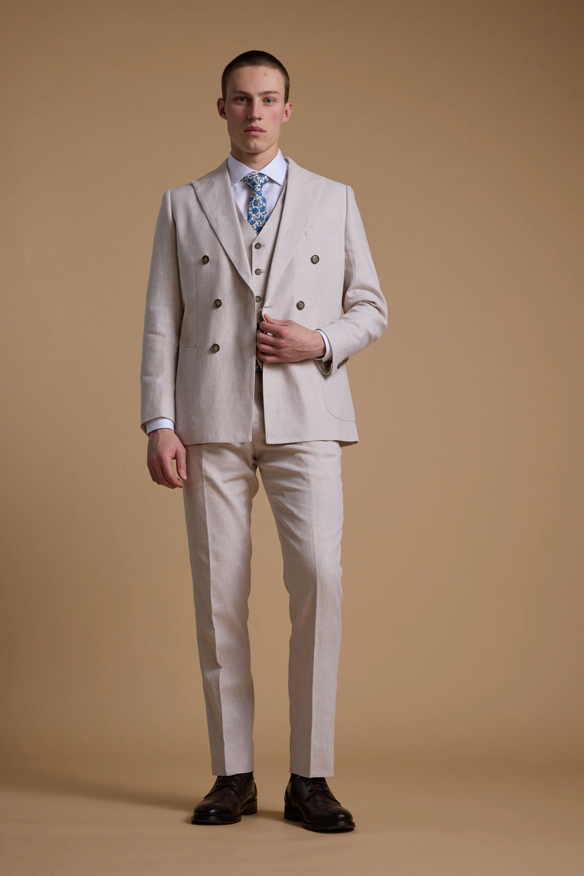 Somerton Linen Double Breasted Blazer - Image 3